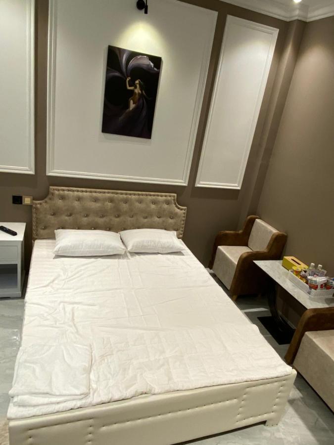 Phuoc Hung 1 Hotel Виньлонг Экстерьер фото