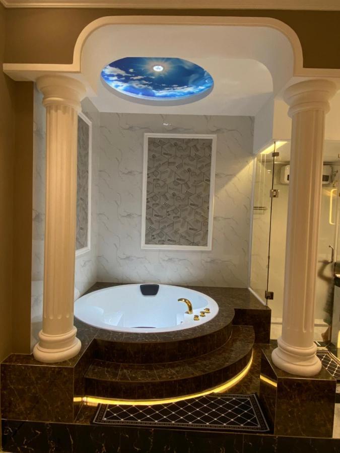Phuoc Hung 1 Hotel Виньлонг Экстерьер фото